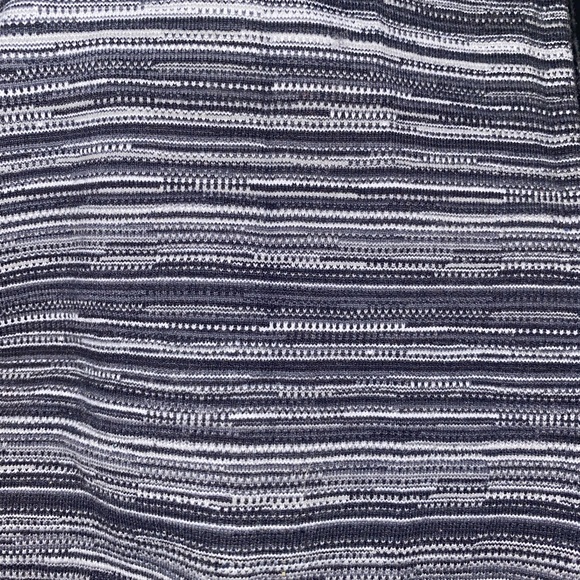 Lululemon Gray/Black Stripped Legging size 4 - Picture 6 of 6